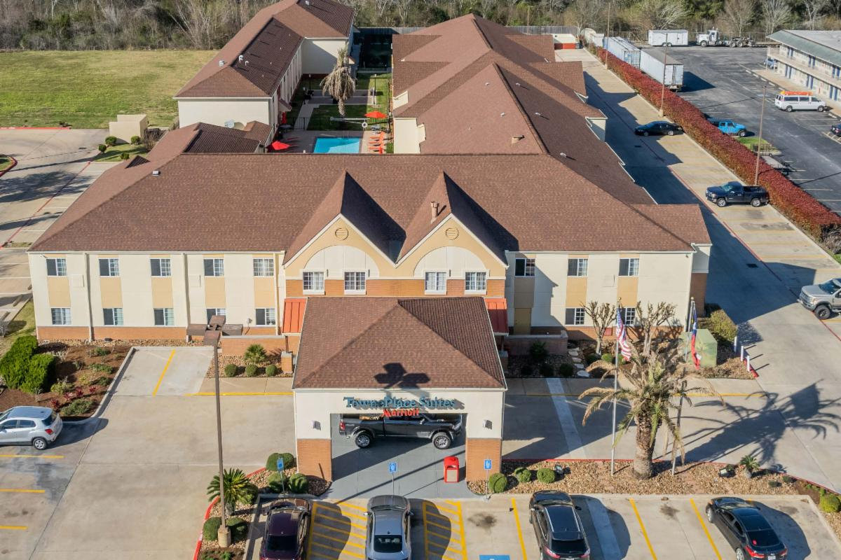 Hospitality property in Clute, TX — Marriott Hotel — Clute, TX